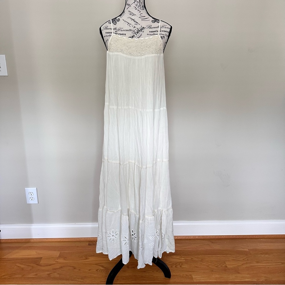 LC Lauren Conrad Cream Maxi Dress